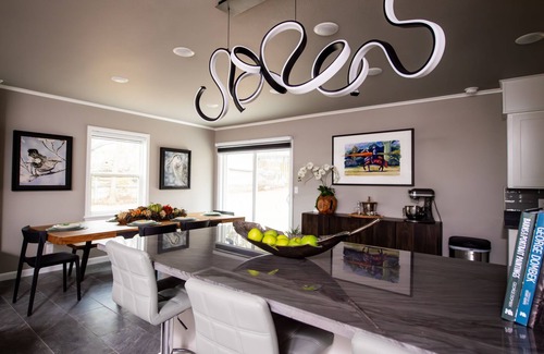 Fayetteville House | Game Room - 1.9 Miles to UofA, Chic & Artistic Setting with Local Art