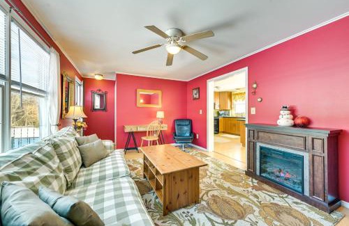 North Creek House | Game Room and Yard Charming North Creek Home!