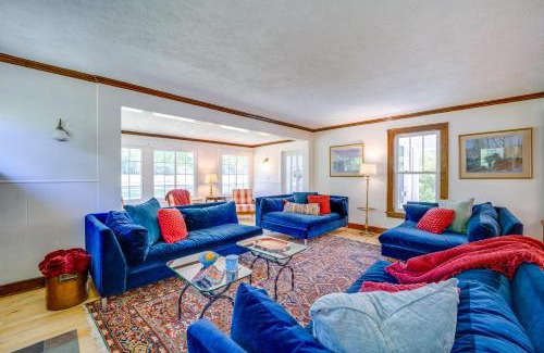 Bellaire House | Game Room and Yard Family-Friendly Bellaire Home!