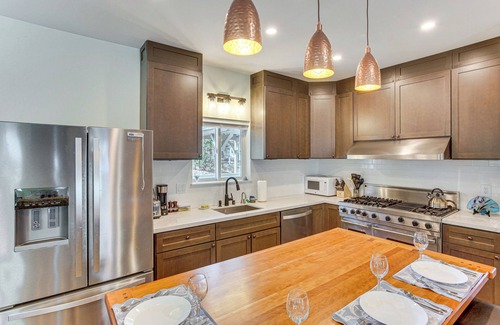 Lake Arrowhead Cottage | Game Room & Deck: Pet-friendly Lake Arrowhead Home