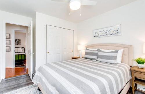 Spring Hill House | Game Room Fenced backyard Sleeps 10 Fire Pit