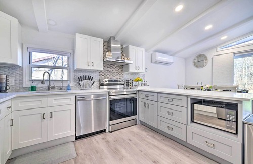 Tobyhanna House | Game Room + Lake Access: Serene Tobyhanna Retreat