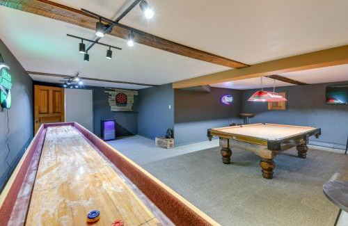 Craig Villa | Game Room, Media Room and Pool Luxe Villa in Craig!