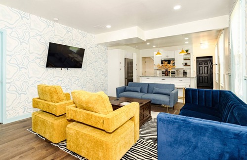 Hamilton House | GameLounge~2KingBeds~PinkBedRoom~Gazebo~FirePit~SpookyNook~Walk2Mainst~Arcade