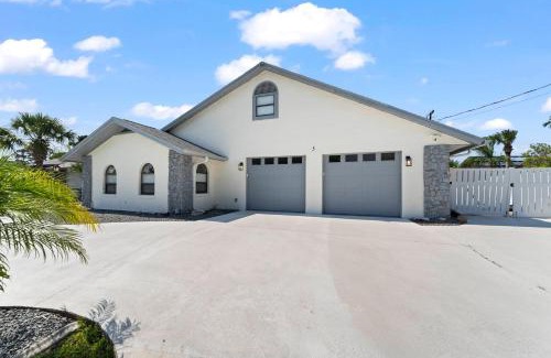 Palm Harbor House | Gameroom Canal Large Dock Pool 6 Beds