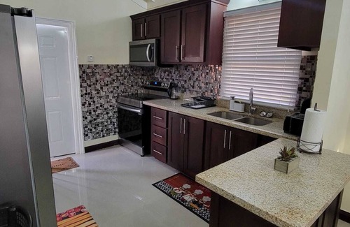 Spring Village House | Games Room, A Pool, Modern House - Book Now!