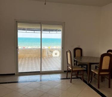 Raoued plage House | Gammarth Blue Rooftop, Pieds dans l'eau, Terrasse panoramique face à la mer