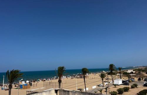Raoued plage House | Gammarth Blue Rooftop, Pieds dans l'eau, Terrasse panoramique face à la mer