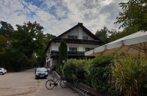 Dudenhofen Hotel | Ganerb