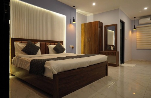 Sukha Hotel | Ganeshwaram Hotel & Restaurant Bhowali