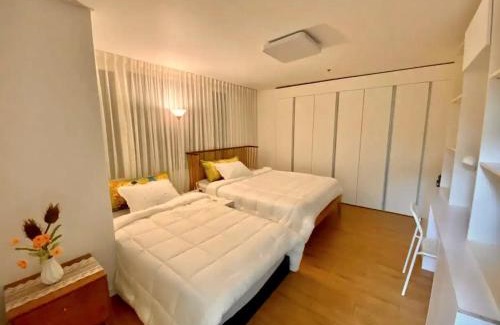 Seocho-dong Apartment | Gangnam Station Fun House