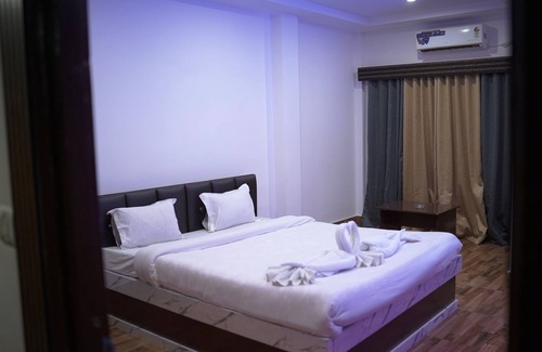 Neora Hotel | Gangotri Resort