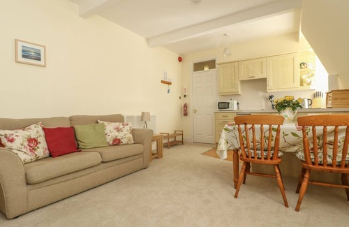 Coverack Cottage | GANNET WATCH, country holiday cottage in Coverack