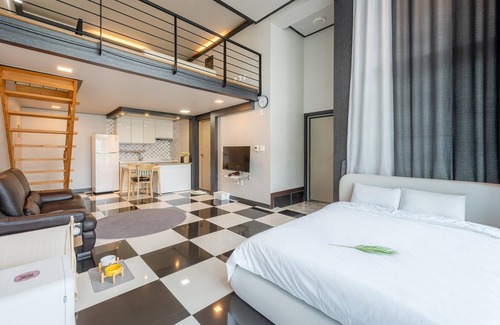 Oeseo House | Gapyeong Chagall Spa Pension