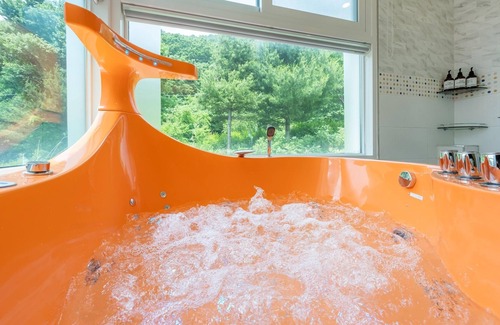 Oeseo House | Gapyeong Chagall Spa Pension