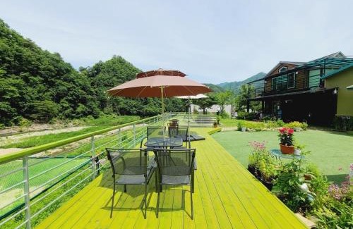 Sang House | Gapyeong Chorok Jeongwon Gyegok Dokchae Pension