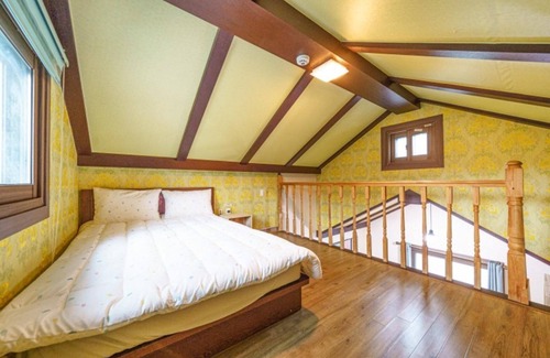 Deokhyeon House | Gapyeong Kkomangse Pension