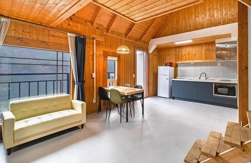 Gapyeong House | Gapyeong Leupuang Pension