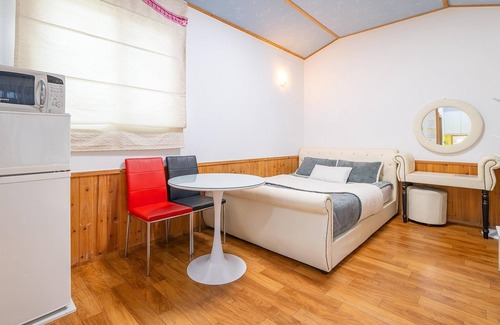 Buk House | Gapyeong Lucerne Kids Spa Pension