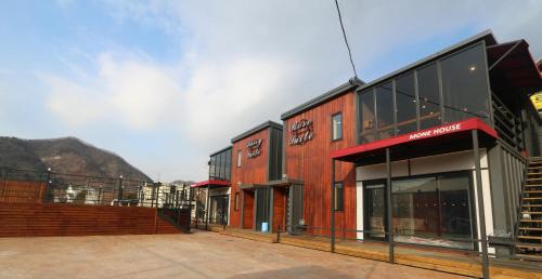 Deokhyeon House | Gapyeong Mone House