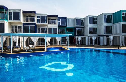 Seorak Hotel | Gapyeong Parotia Waterhouse