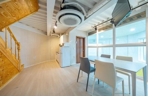 Gapyeong House | Gapyeong The Smile Private Pool Villa