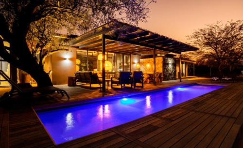 Golders Green Villa | Garangani, Self-Catering Villa at Buffelshuis Safari Camp