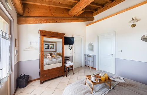 Lonato del Garda Apartment | Garda Country House by Wonderful Italy - Bellosguardo