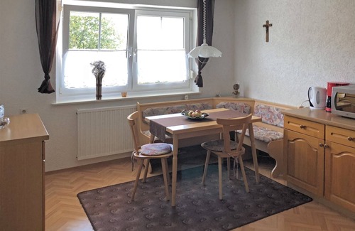 Goessweinstein Apartment | Garden Apartment, GoBweinstein