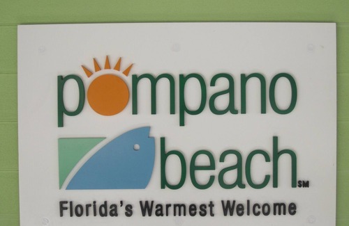 Santa Barbara Estates Apartment | Garden Apartment; Walk To Pompano's Public Beach!