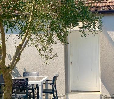 Qerek House | Garden Beach House