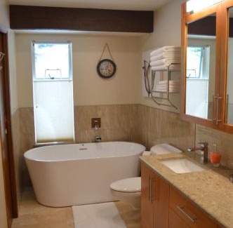West Sechelt House | Garden Bridge House