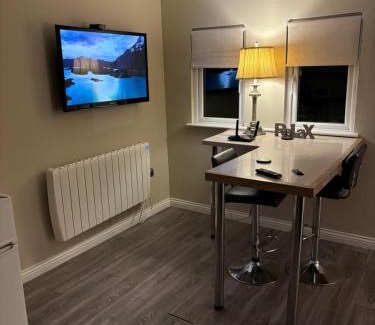 Roscoe Apartment | Garden Chalet Oranmore