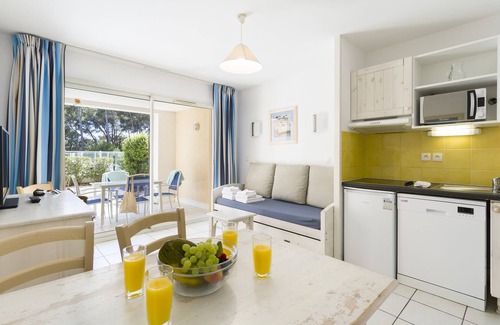 Six-Fours-les-Plages House | Garden & City Six-Fours-les-Plages