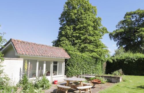 Elgin House | Garden Cottage