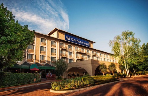 Isando Hotel | Garden Court OR Tambo International Airport