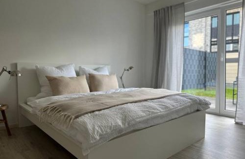 Rustersiel Apartment | Garden Flat At The Harbour In Whv
