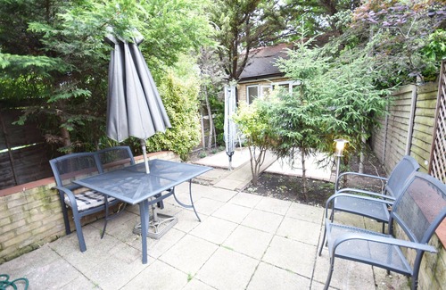 Waltham Forest Apartment | Garden Flat in Waltham Forest East London