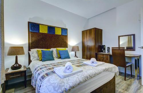 Prestwick Apartment | Garden Gate Upper Apartment