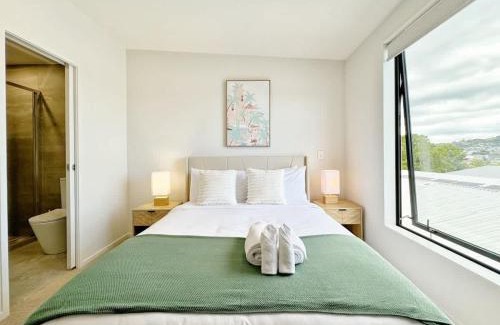 Grey Lynn House | Garden Gem 2 BDR & 1 Study Townhouse Near City Center
