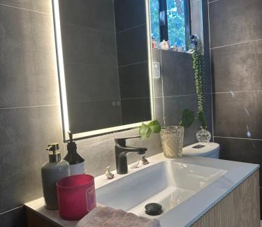 Brighton-le-Sands House | Garden Guesthouse