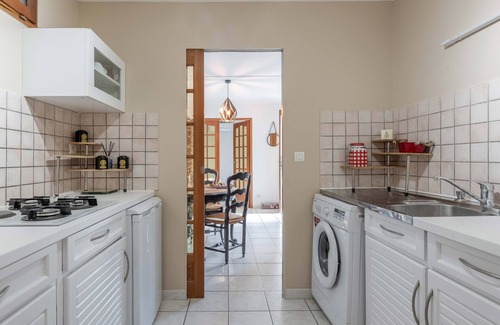 Sud Apartment | Garden level flat of 40m2 only 15 minutes walking from the Cours Mirabeau