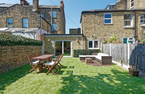 Margate House | Garden Oasis