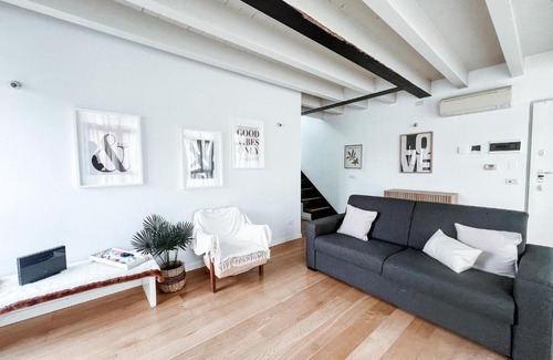 Chinatown Apartment | Garden Penthouse - Large & Trendy Flat, Milano