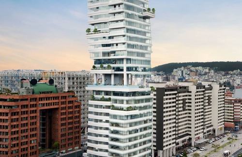 La Carolina Apartment | Garden Penthouse with Balcony - Unique City View