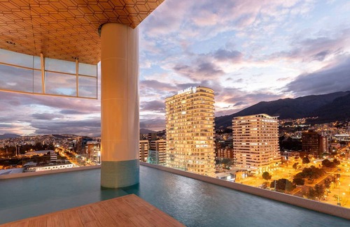 La Carolina Apartment | Garden Penthouse with Balcony - Unique City View