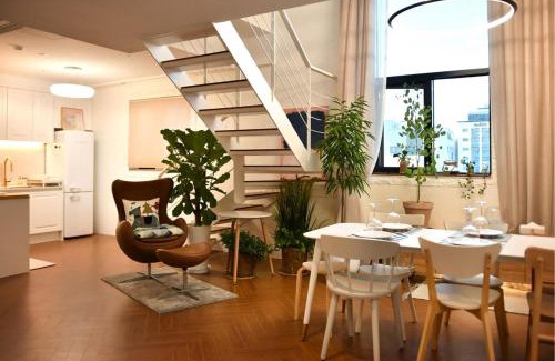 Hwagok-dong Hotel | Garden Pool Villa Lee Chung Jung