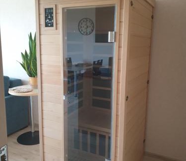 Druskininkai Apartment | Garden Studio by the Lake with Air-Con and Infrasauna