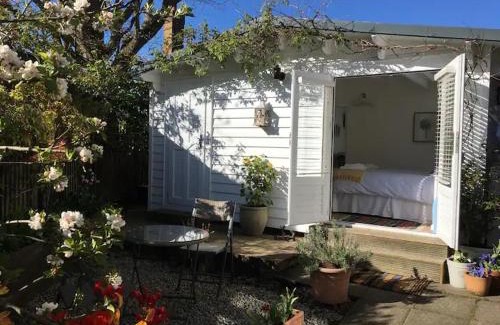 Goudhurst Bed & Breakfast | Garden Studio