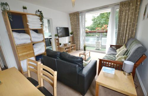 Wapping Apartment | Garden Tower flat